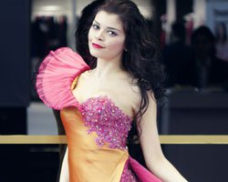 Pınar Yılmaz... ÖĞRETMEN ATAMASI BEKLERKEN MODELLİKTE İLERLİYOR!