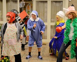 'Yalan Dünya'... İLGİNÇ KOSTÜMLERLE HARLEM SHAKE DANSI!