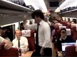 ARDA TURAN'DAN, "GANGNAM STYLE" DANSI...