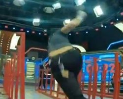 'Ben Bilmem Eşim Bilir'... ARABA İÇİN K...ÇINI YIRTTI!