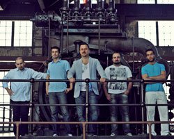 Kuvars... FARKLI EZGİLERLE AŞKI ANLATTILAR!