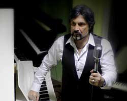 Yaşar Yağmur... 13.ALBÜM 'KARBEYAZ' DA 13 ŞARKI!