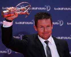 Felix... SESTEN HIZLI ÖDÜL!