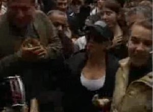 Sezen Aksu Hıdrellez'de gönül aldı... ROMANLARA DESTEK VERİP GÖBEK ATTI...