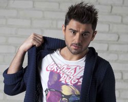 Gökhan Akar... `AŞK ADAM SEÇER`