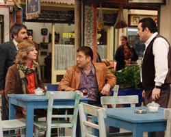 "Seksenler"... MAHALLEYE TURİST GELDİ!