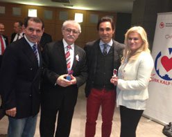 İYİ KALPLİ BEHZAT GERÇEKER!