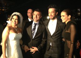 KIRMIZI HALIDA BİR GELİN... MÜTHİŞ BİR REKLAM PROJESİ!