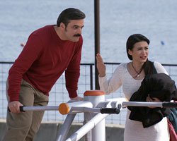 `Zengin Kız Fakir Oğlan`... FAKİR OĞLAN`IN BAŞI KİLOLARIYLA DERTTE!