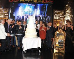 Magazinci.com... YILIN EN İYİLERİ ÖDÜLLERİ SAHİPLERİNİ BULDU!