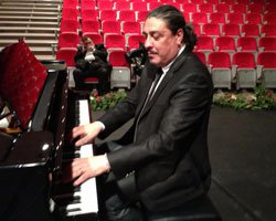 Ceyhun Çelik... DÜNYA KLASİKLERİNİN `TURKİSH BELLY DANCE` UYARLAMASI!