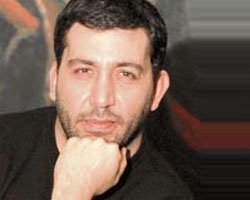 Emre Kınay... ANNESİNİ KAYBETTİ!