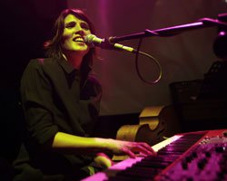 Tanita Tikaram... 90`LI YILLARIN POP-FOLK YILDIZI İSTANBUL`DA!