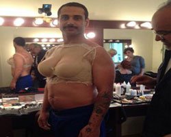 Doğuş... NEDEN SİLİKON GÖGÜS TAKTIRDI?