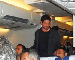 Cemal Hünel... UÇAKTA SİGARA İÇİNCE, ORTALIK KARIŞTI!