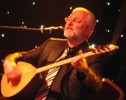 Onur Akın... DOSTLARI `ONURLU YILLAR` İÇİN SÖYLEDİ!