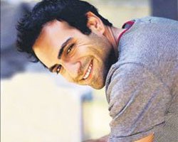 Buğra Gülsoy... ROLÜ GERÇEK OLDU, AYAĞI KIRILDI!