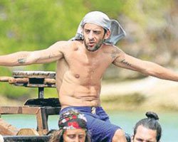 Survivor Ünlüler-Gönüllüler... ÜNLÜLER DAĞHAN`I GÖNÜLLÜLER TAKIMINA YOLLADI!
