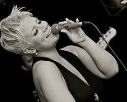 Dilek Sert Erdoğan... TÜRKİYE`NİN İLK SOUL ALBÜMÜ!