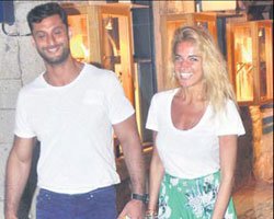 Burcu Esmersoy-Sami Kiresepi... ALAÇATI AŞIKLARI!