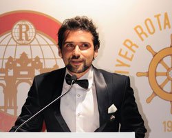 Ersin Faikzade... VEFA VE DOSTLUK ÖDÜLÜ`NE DEĞER BULUNDU!