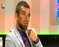 Hakan Akkaya... `BUGÜN NE GİYSEM` MACERASINA NOKTAYI KOYDU!