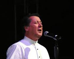 Ahmet Özhan... `GÜLMİRA` ALBÜMÜYLE YENİDEN!