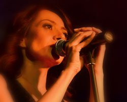 Nilay Midilli... ALTIN GÜVERCİN FİNALİNDE BİR GENEL MÜDÜR!