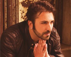 İlhan Güryalçın... CEM KARACA`NIN VOKALİSTİNDEN ALBÜM!