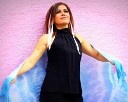 Aysel... `EŞKIYA` 35 YIL SONRA ŞEHRE İNDİ!