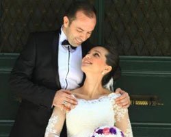 Murat Kazanasmaz... İSTANBUL`LULARI EN ÇOK DİNLEDİĞİ ADAM EVLENDİ!