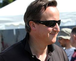 İNGİLTERE BAŞBAKANI`NDAN KORSANA ÖZENDİRME!