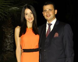 Elif Ece Uzun... EVLİLİĞE İLK ADIMI ATTI!