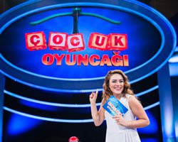`Çocuk Oyuncağı`... BEBEKLER OYNUYOR, ANNE-BABALARI YARIŞIYOR!