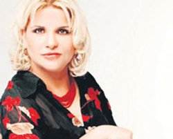 Kibariye..."İÇİM HEP KIPIR KIPIR,BİRİ BENİ DURDURSUN"!