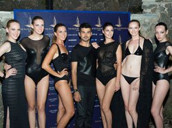 Cihan Nacar... PLAJDA RÜYA GİBİ MAYO DEFİLESİ!