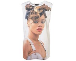 Rihanna... TEKSTİL DEVİNE AÇTIĞI DAVAYI KAZANDI!