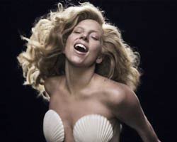 Lady Gaga... YENİ KLİBİ İLE YİNE OLAY YARATACAK!