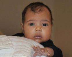 Kim Kardashian... DÜNYANIN MERAK ETTİĞİ BEBEK ORTAYA ÇIKTI!