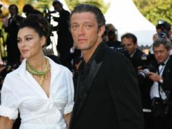 Monica Bellucci... SEKSİ İTALYAN YILDIZ BOŞANIYOR!