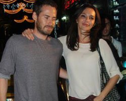 Hande Ataizi Meryem Uzerli kadar olamadı... `İŞ YOĞUNLUĞUNDAN BEBEK YAPAMIYORUZ!`