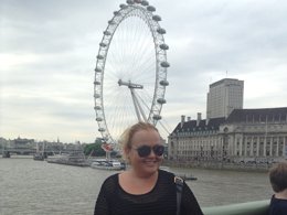 Özlem Mekik... LEZZET VE KEYİF GEZGİNİMİZ SİZLER İÇİN LONDRA`DAYDI!...