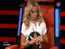 Hadise... JÜRİ KOLTUĞUNDA PARTNER Mİ ARIYOR?