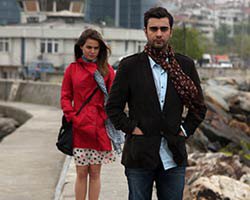 Aşk Ağlatır... DUYGUSAL FRAGMAN!