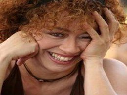 Şebnem Sönmez...TRAFİK KAZASI GEÇİRDİ!...