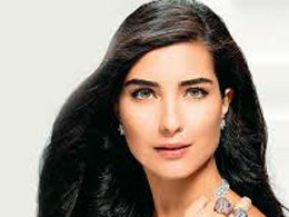 Tuba Büyüküstün...2 MİLYON TL`LİK ANLAŞMA YAPTI...