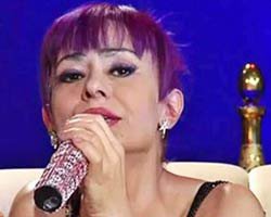 Yıldız Tilbe... TRAFİĞE BULDUĞU ÇÖZÜM KADINLARI KIZDIRDI!