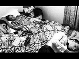 PİS YEDİLİ İŞTE BÖYLE UYUYOR!...