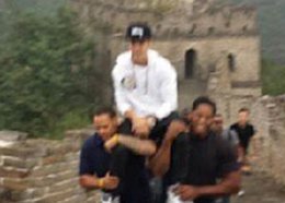 Justin Bieber... ŞIMARIKLIĞA ÇİN SEDDİ`NDE DE DEVAM!