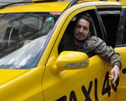 Doğukan Manço... EN İYİ ERKEK OYUNCU SEÇİLDİ!